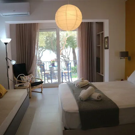 Διαμέρισμα Seafront Studio Akti Ελιά